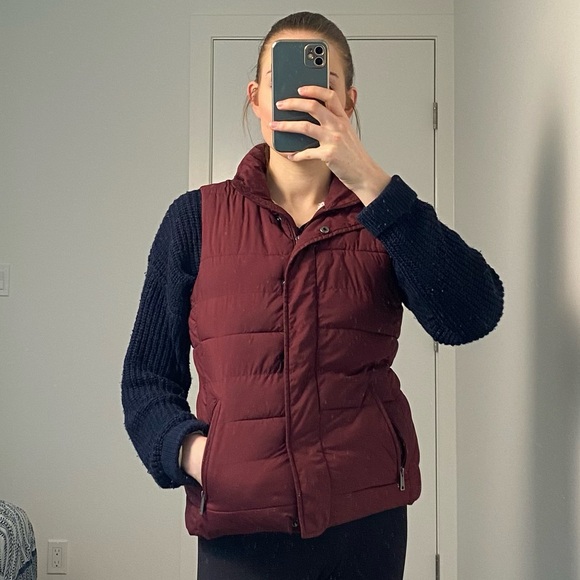 Banana Republic - Burgundy Puffer Vest - Small - No Hood - Picture 2 of 4